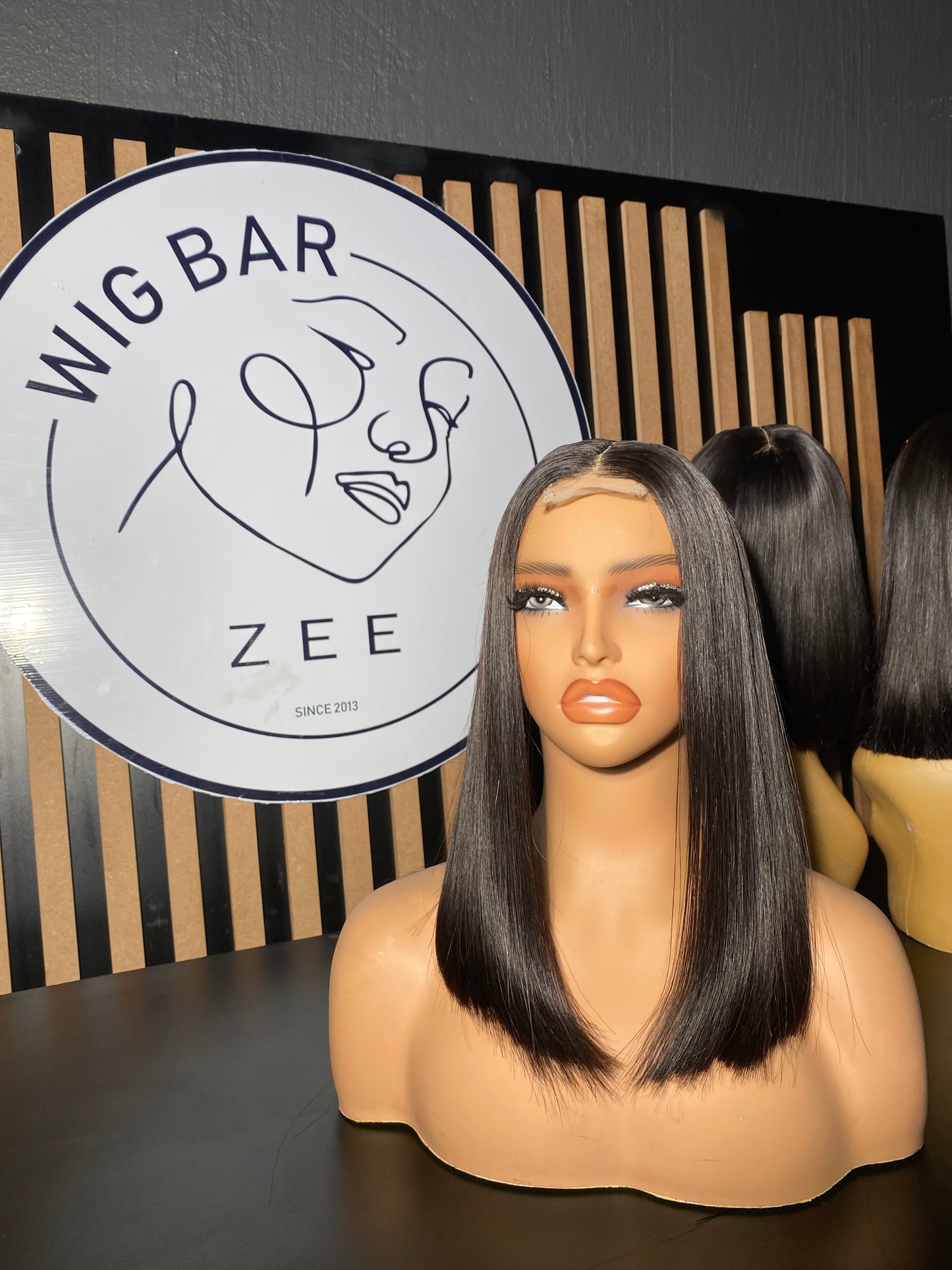 14 KimK bob wig