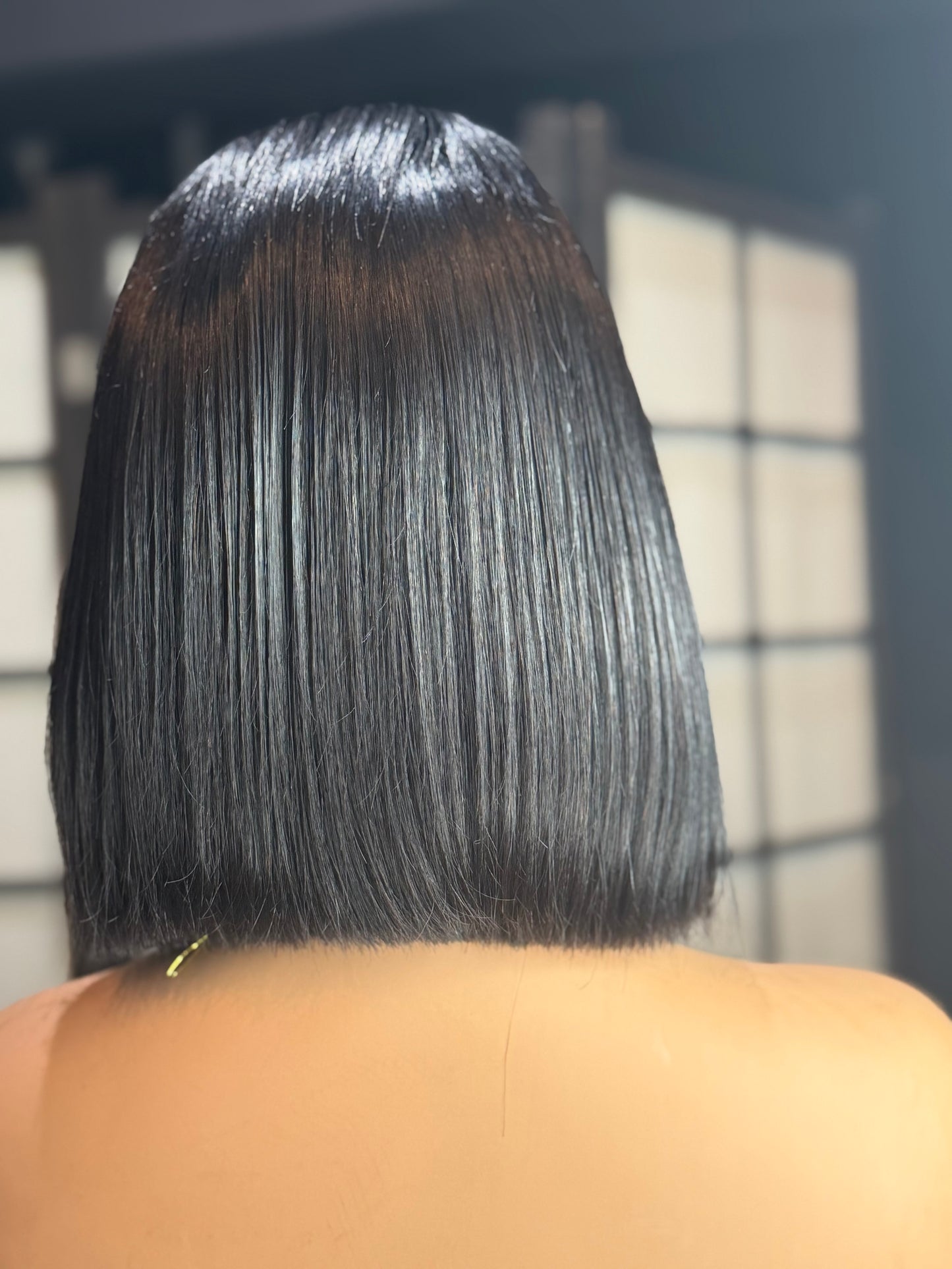 10 inches frontal bob