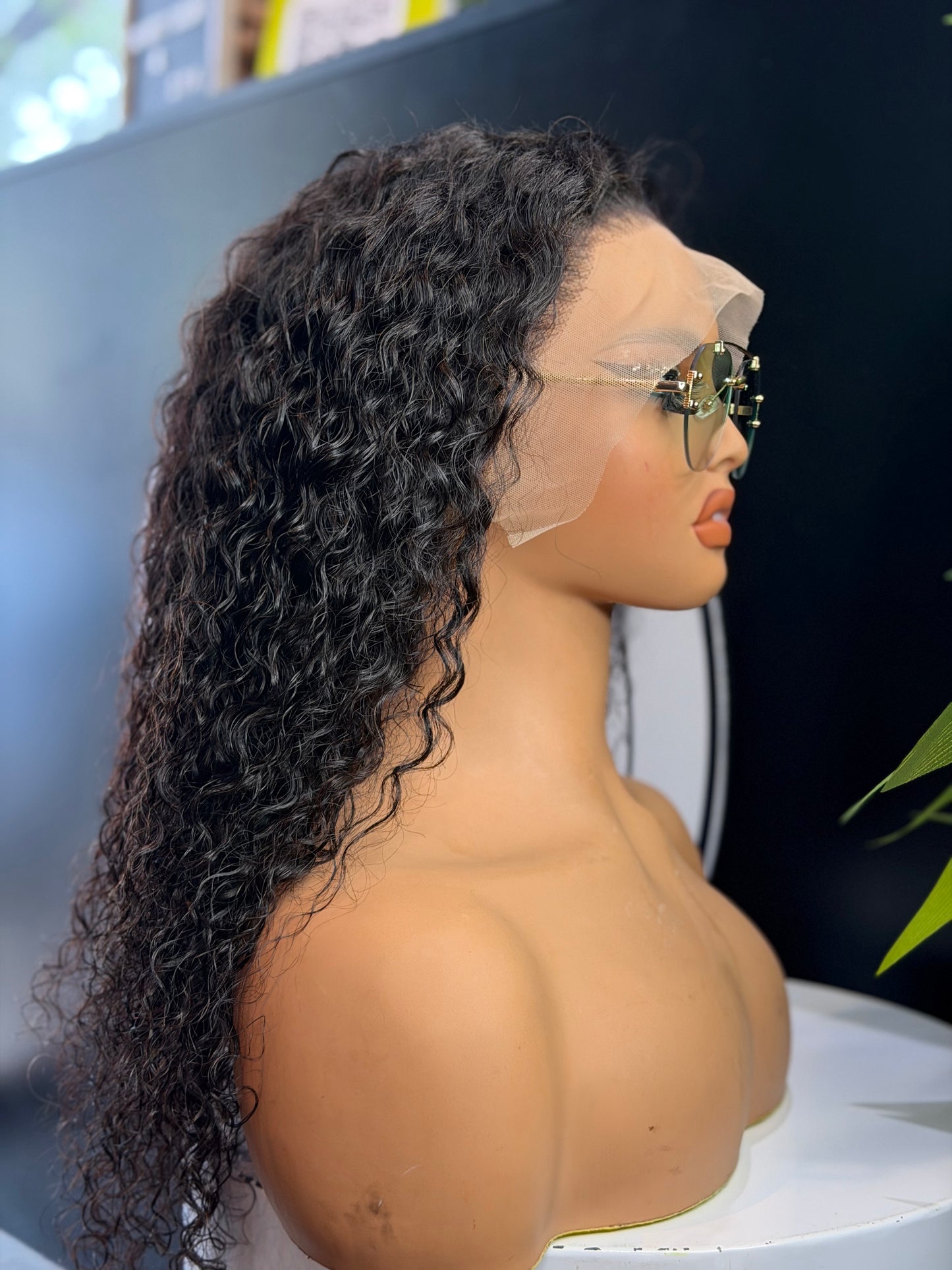 18 frontal curly wig