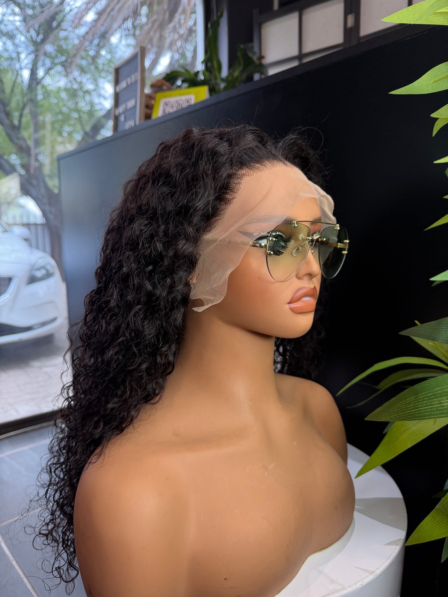 18 frontal curly wig