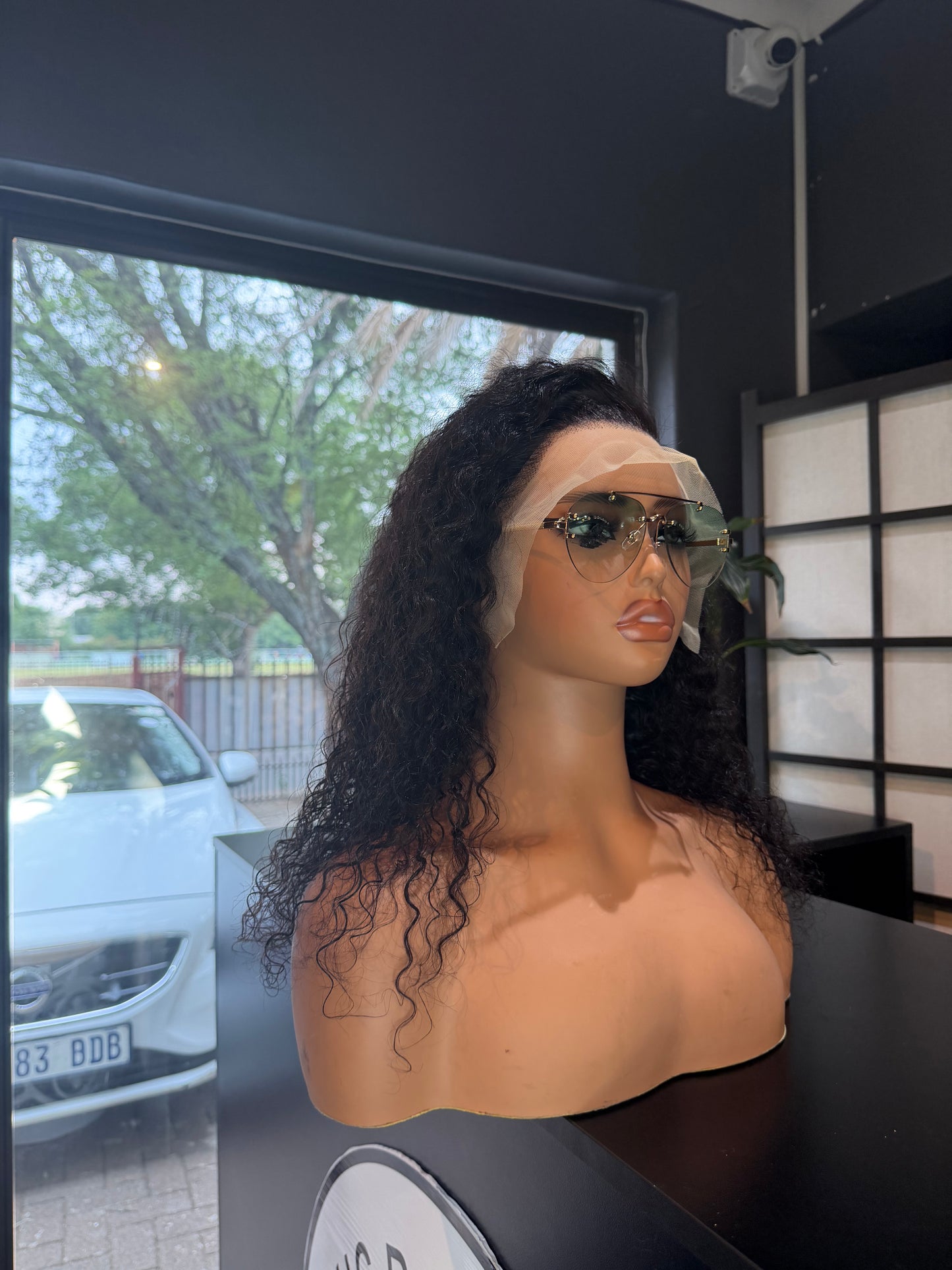 16 curly frontal wig